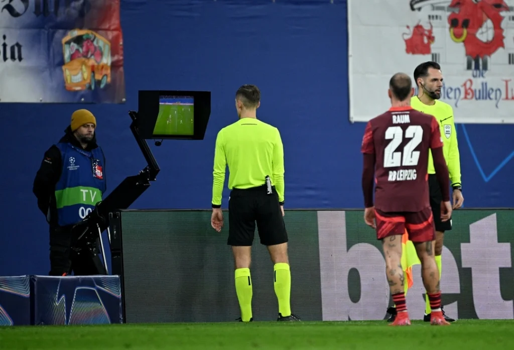 Apa Itu Offside dalam Sepak Bola